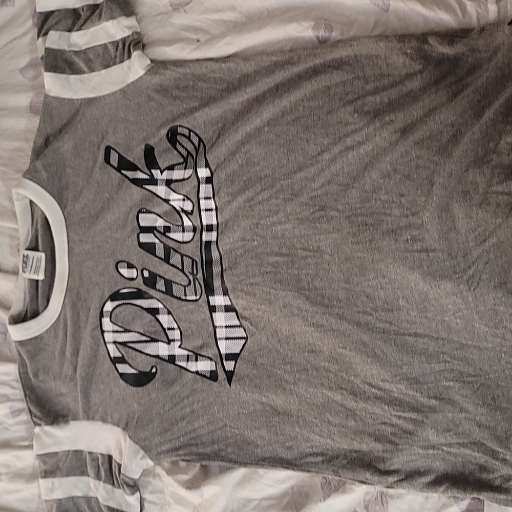 Pink shirt size xs